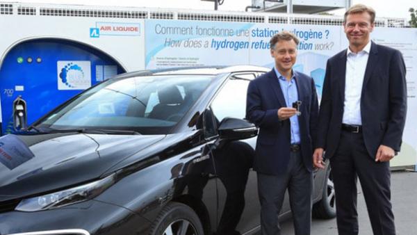 Air Liquide se dote de la première Toyota Mirai hydrogène livrée en France