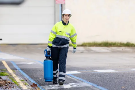 Air Liquide cylinder
