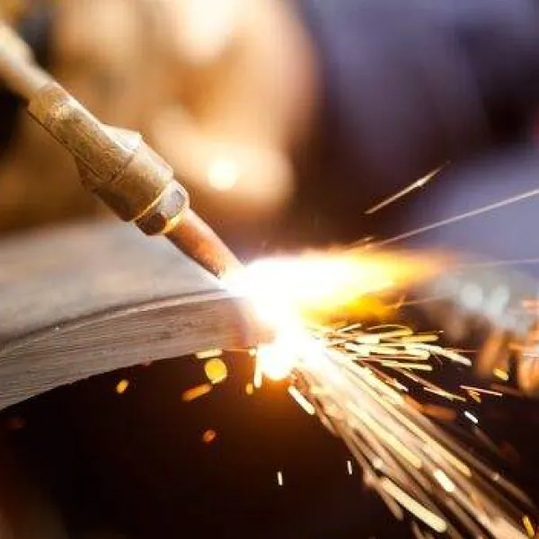 Gaz de soudage à la flamme et coupage oxyacétylénique FLAMAL™