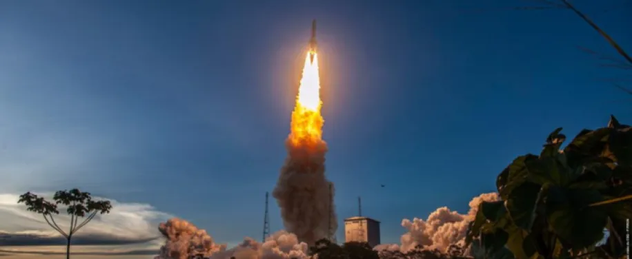 Air Liquide e ArianeGroup rinnovano la loro partnership industriale strategica con la firma di due importanti contratti per Ariane 6