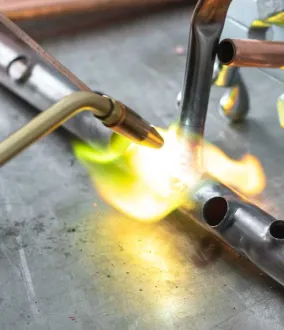 Souder et couper à la flamme oxyacétylénique avec Air Liquide