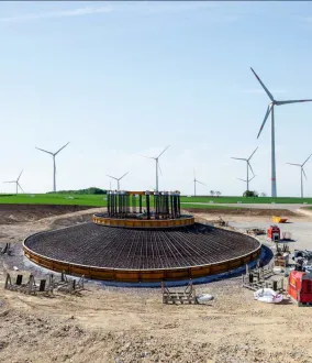 Construction des fondations d'une éoliennes onshore